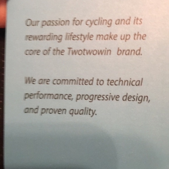 Twotwowin cycling garment brand new with tags - Picture 6 of 6